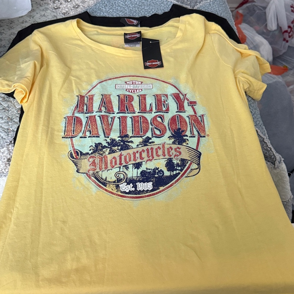 Two brand new Harley Davidson shirts, one black one yellow both extra large NWT - Picture 3 of 5